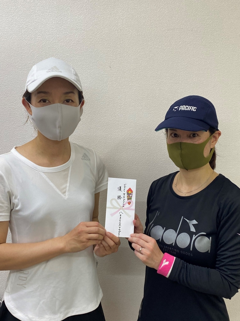 ビギナー女子D　7月大会優勝 満本・佐藤　組